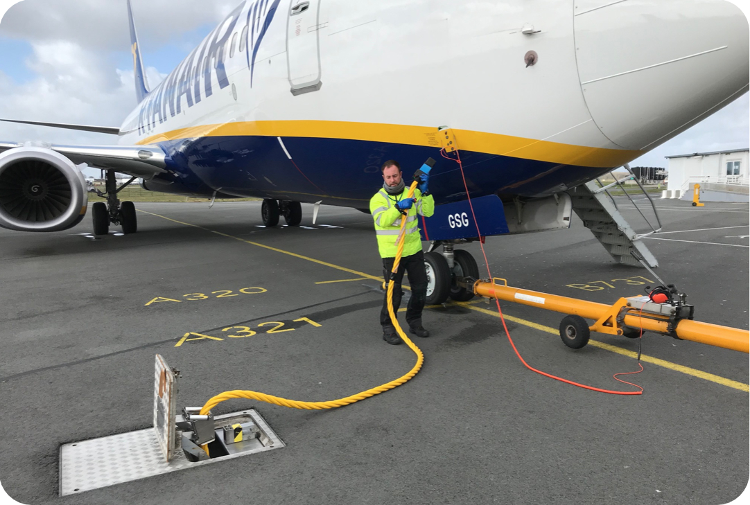 Alimentation fixe 400Hz des avions